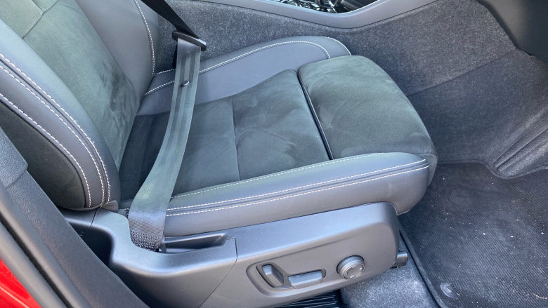 Volvo Xc40 2.0 B4P Plus Dark 5dr AWD Auto Petrol Estate